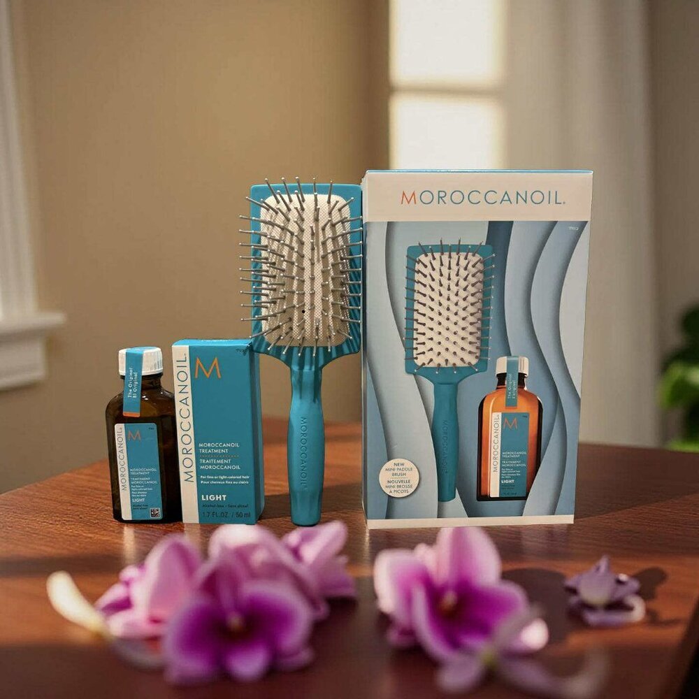 Moroccanoil Light Treatment 1.7 oz with Mini Brush